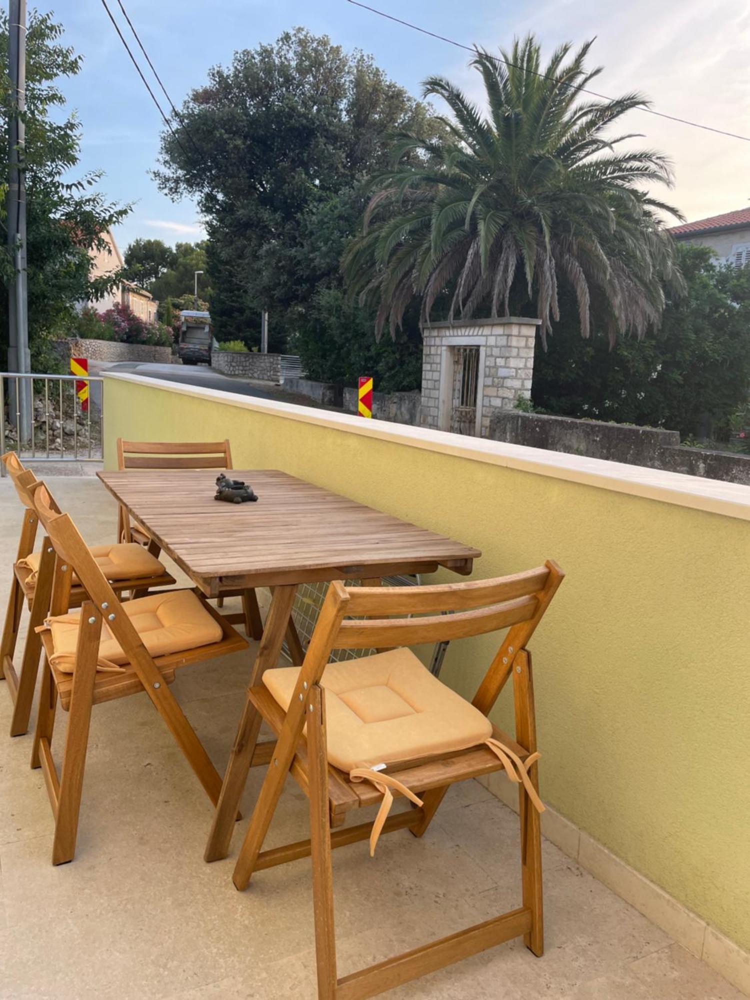Apartmani Danica Нерезине Екстер'єр фото