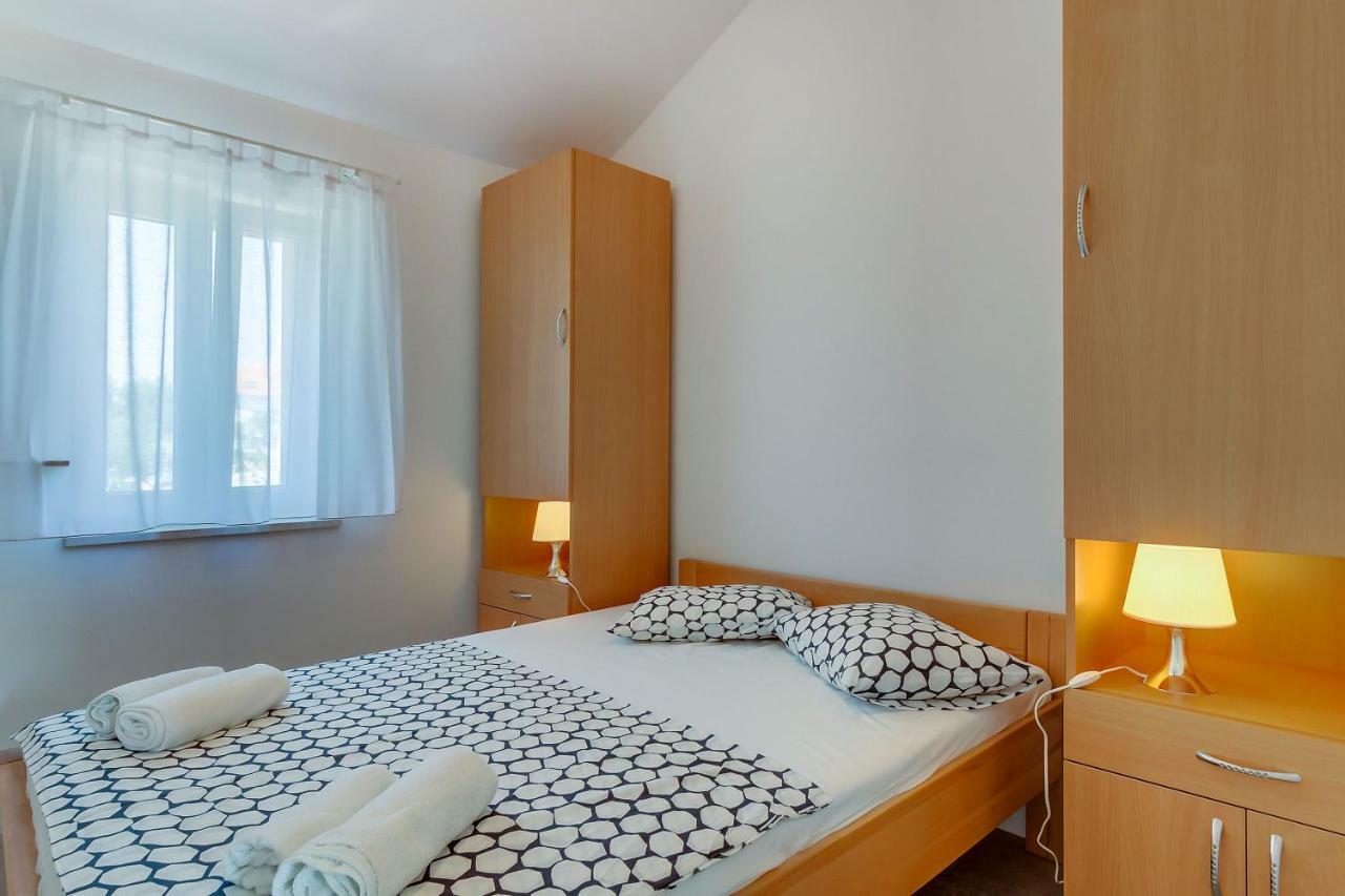 Apartmani Danica Нерезине Екстер'єр фото
