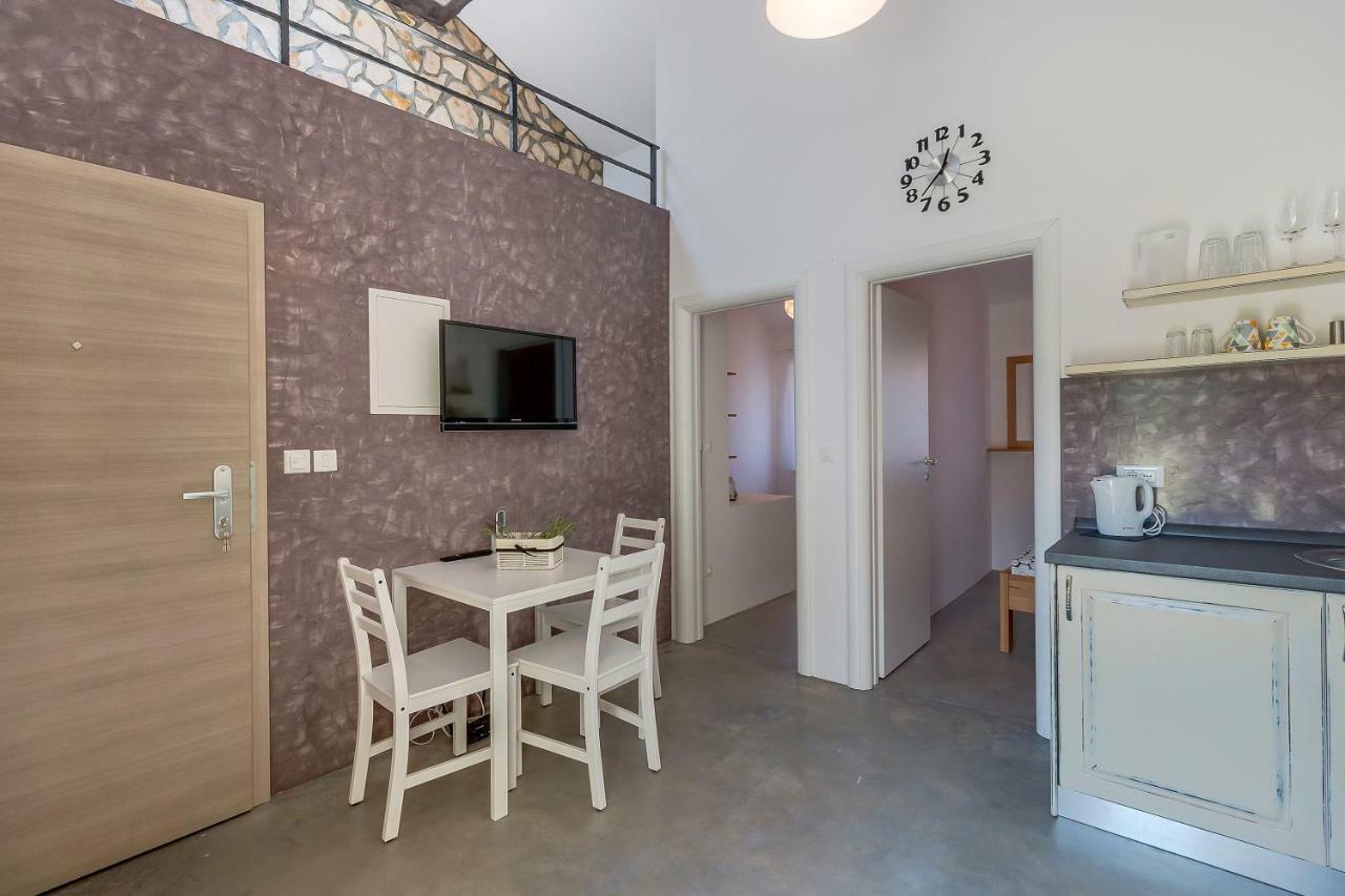 Apartmani Danica Нерезине Екстер'єр фото
