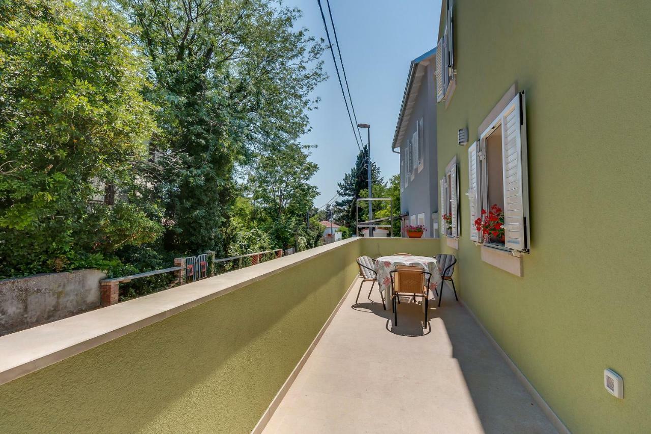 Apartmani Danica Нерезине Екстер'єр фото