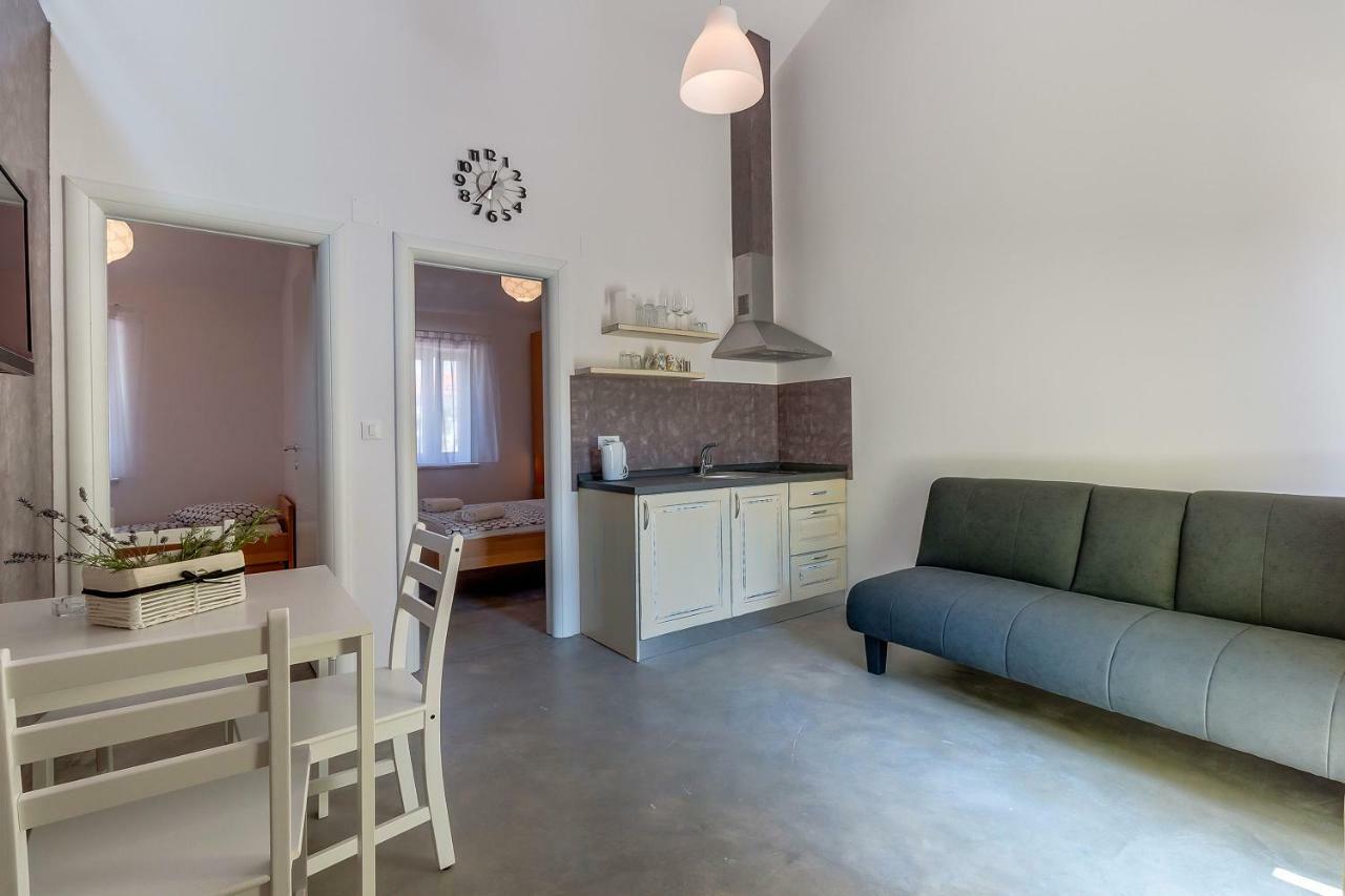 Apartmani Danica Нерезине Екстер'єр фото